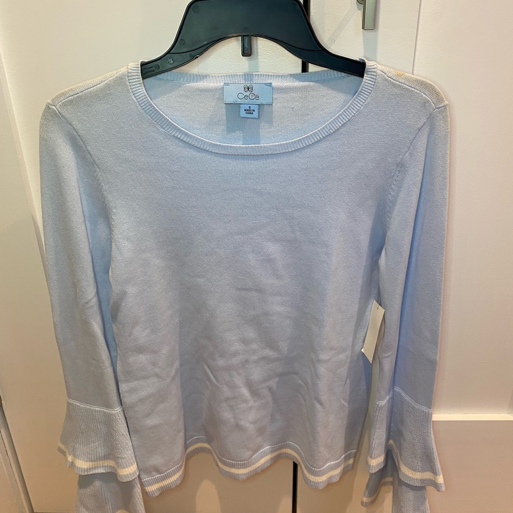 CeCe Women's Soft Blue Long Sleeve Top